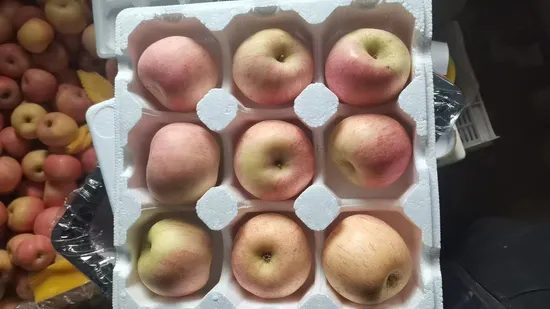 Chinese Supplier Export Sweet Crisp Juicy Fresh Fruit FUJI Apple