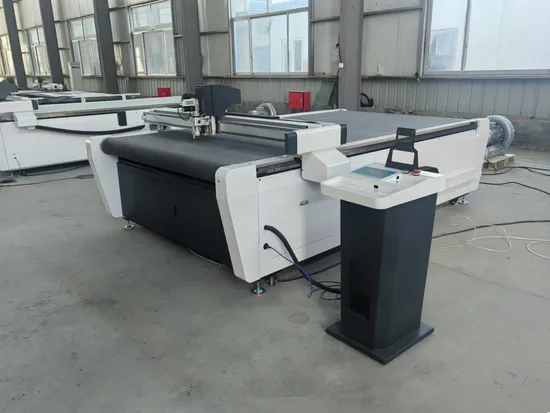 Automatic CNC Cutting Cutter Machine for Garment Fabric Textile Sweatshirt Knitwear Prepreg Cloth Leather