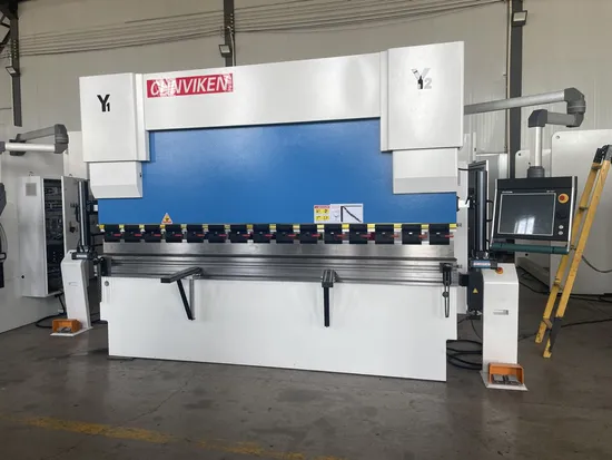Hydraulic Metal Sheet High Precision CNC Press Brake Machine