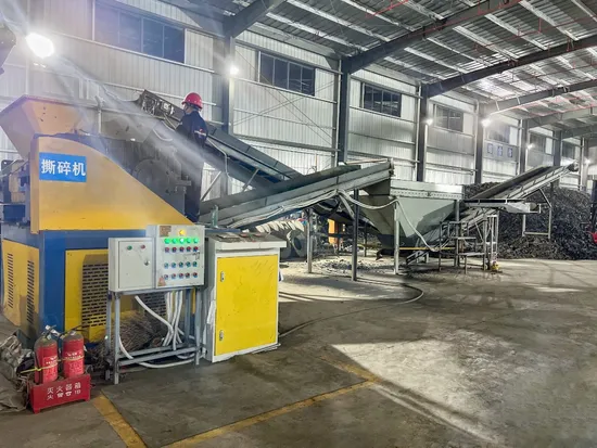 Top Quality Scrap Tyre Shredding Recycling Machine with Reasonable Price