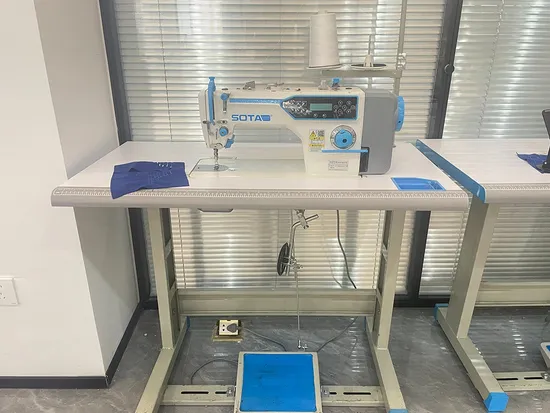 St-7300-D4 Four Auto Computerized Lockstitch Industrial Sewing Machine