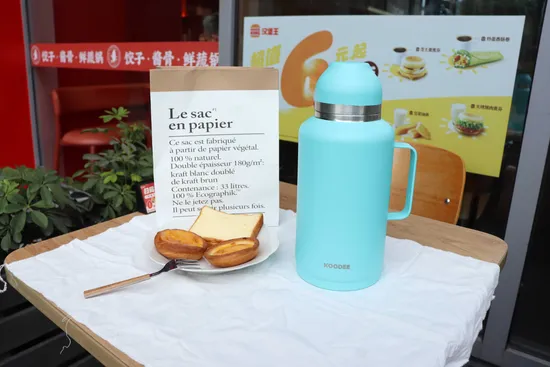 Outdoors Insulated Tumblers with Magnet Cup Stainless Steel Water Bottle for Drink