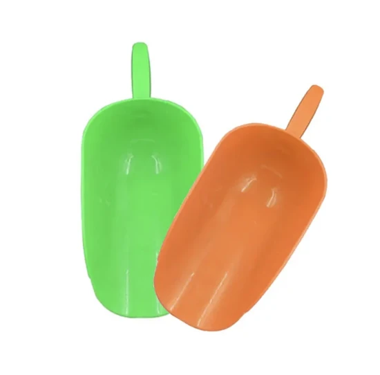 Premium Plastic Feed Spoon for Measuring Animal Feed Efficiently, Injection Molding Product