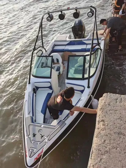 6.25m Leisure Small Speedboat Family Party Boat