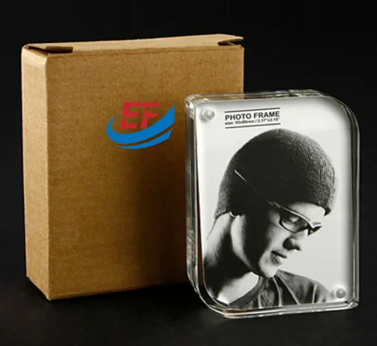 Elegant Clear Acrylic Magnetic Picture Frame for Home Decor