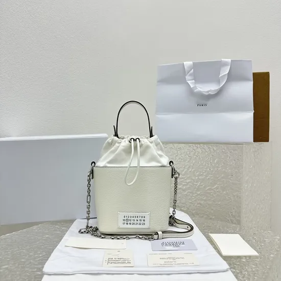 mm Women′s White Bucket Bag Drawstring Closure Leather Adjustable Strap Single Shoulder Handbag Crossbody Bag
