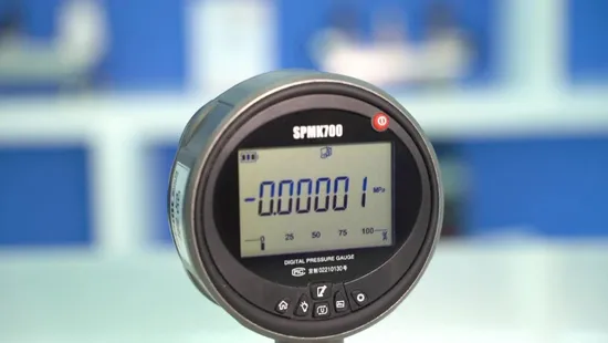 High Resolution Digital Pressure Gauge for Calibration