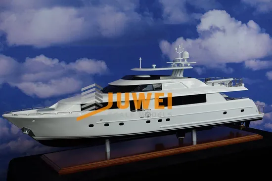 Minature Scale Model Motor Yacht (JW-248)