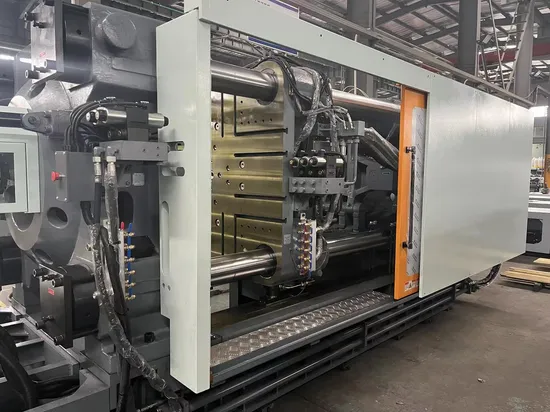 New Model and Style Plastic Injection Molding Machine