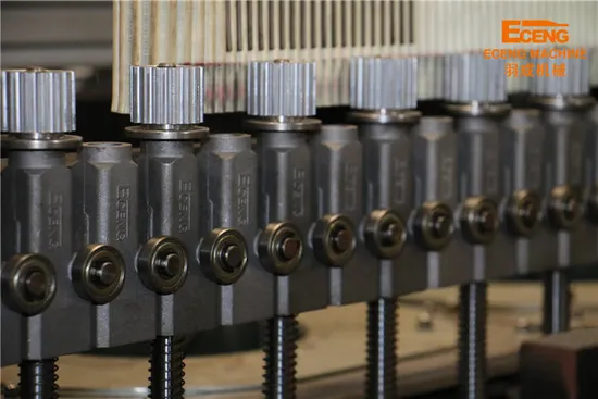 Kb1 Automatic Pet Bottle Blow Moulding Machine with High Safety Made in China