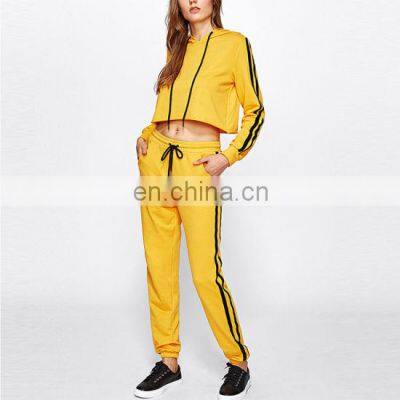 New Design Fashion Style Gym yoga Track Suit Set Women Crop Top And Pants Suit ladies Sexy Leisure Fitness Tracksuits Girl
