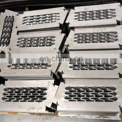 Slip resistant stainless steel perforated metal mesh plate for walkway