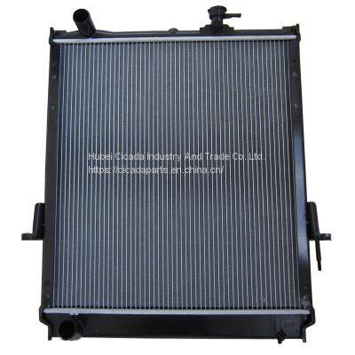 6WG1 1-21410-841-0 1-21410-841-2 1-21410-881-1 Engine Cooling Radiator for ISUZU Truck GIGA 2000