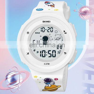 New Arrival Skmei 1973 Christmas Promotional Gift Customized Logo Cheap Sport Digital Watch Waterproof 50 Meters