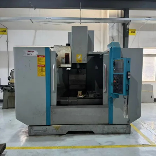 CNC Milling Machine V11, 8000kg Weight, Custom Fanuc System for Precision