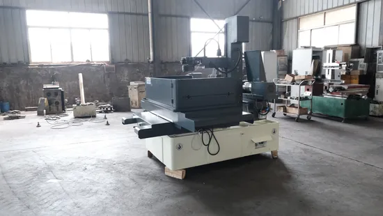 Ruite Semi-Closed Loop Control CNC EDM Wire Cutting Machine Dk7745