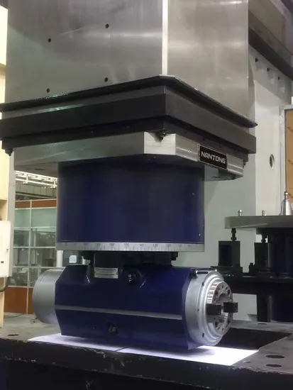 Hot Metal-Forming CNC Machine Tools 0.01~0.02 (mm) Gantry Milling Vertical Machining Center