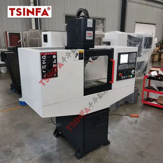 Small CNC Milling Machine Tool Machinery Vertical Machine for Metal Tvk720 with CE