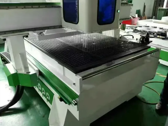 Economic Linear Type Atc CNC Machining Router