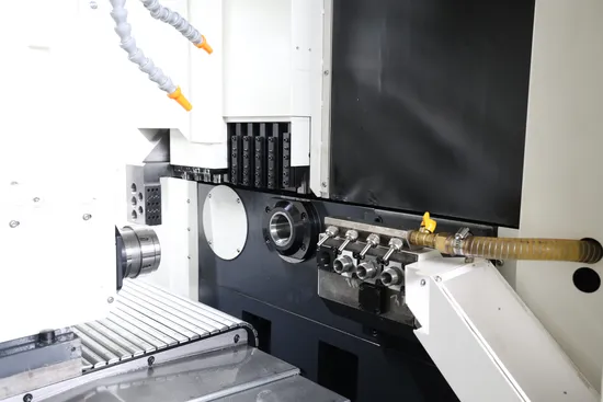 Sm 265/205 Swiss Type CNC Lathe Machining Case or Part