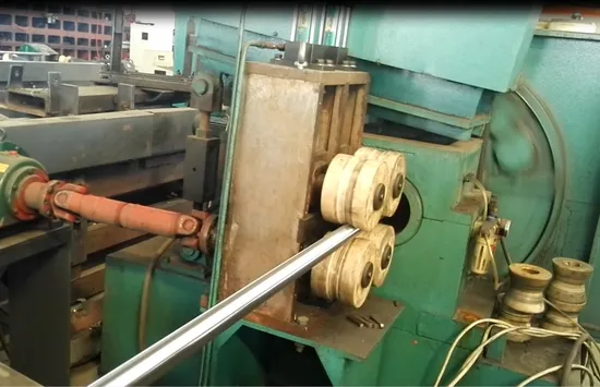 Metal Round Bar Belt Polishing Machine
