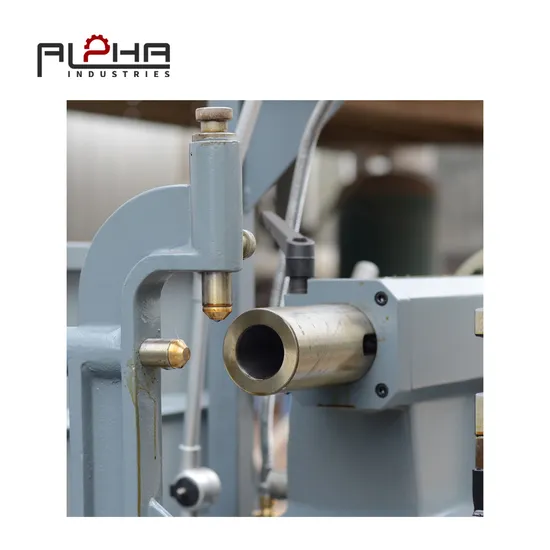 Durable and Sturdy CNC Lathe Machine Tool Metal Conventional Cr6266cx2300 Heavy Machinery