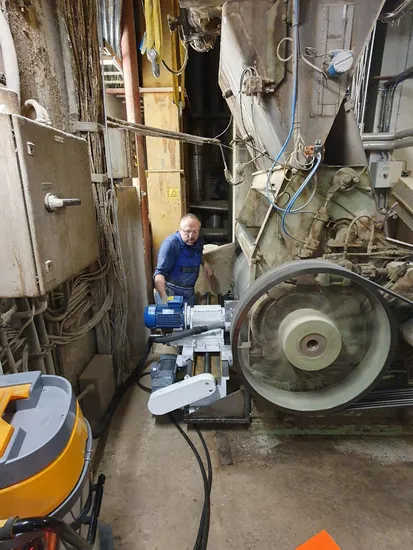 Experienced Supplier of Roll Grinding Machine for Buler Roller Flaker Mill