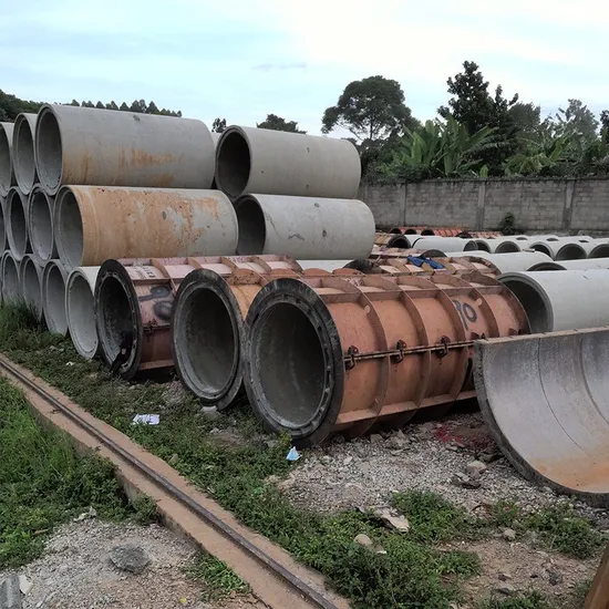 DN200mm Concrete Pipe Mold and Machine