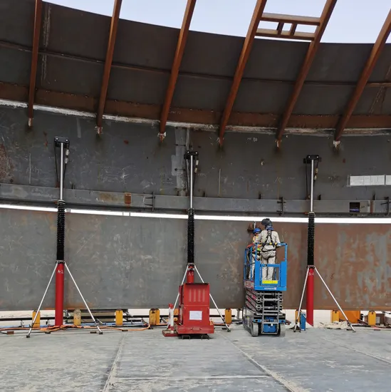 Automatic Hydraulic Lifting Equipment with Advanced Jacking System on Oil Tank Construction